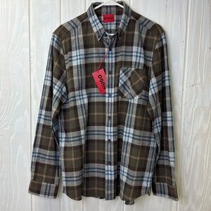 Hugo Boss Men’s Ermann Flannel button down shirt.